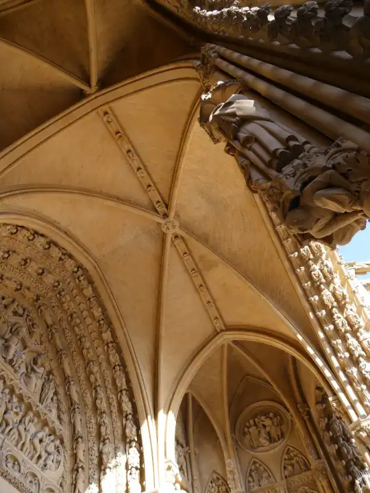 Saint-Etienne Cathedral, West Portal, Metz, Lorraine, France