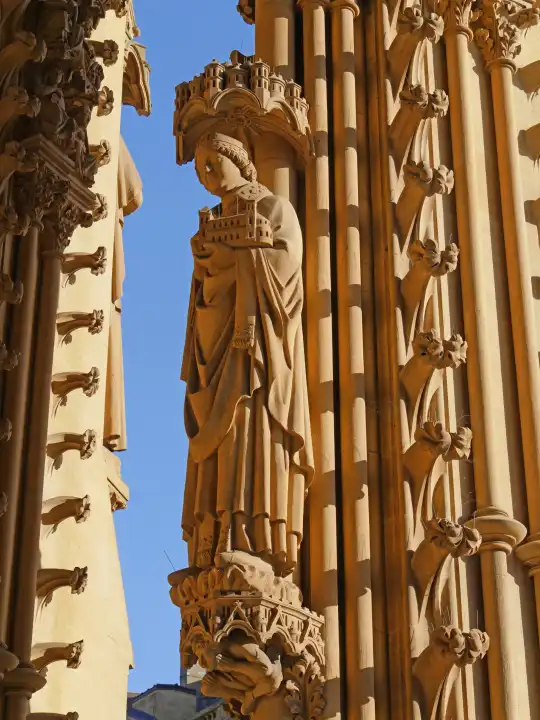 Statues in the portal of Saint-Etienne Cathedral in Metz, Lorraine, France