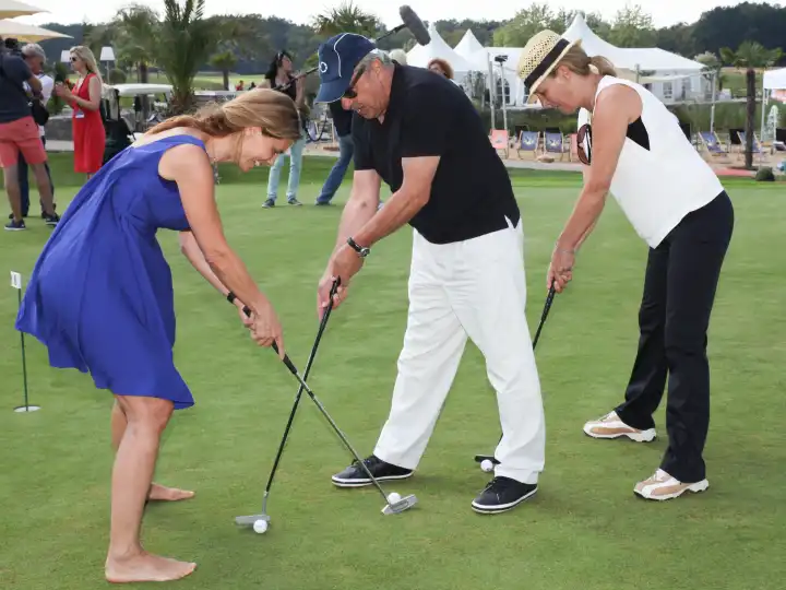 Sarah Wiener,Wolfgang Stumph und Suzanne von Borsody beim 8.Golf Charity Masters in Leipzig am 22.08.2015