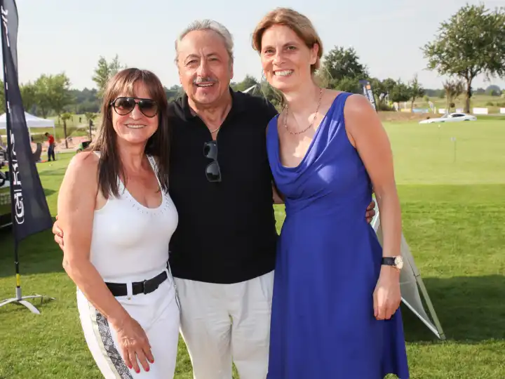 Wolfgang Stumph mit Ehefrau Christine und Sarah Wiener beim 8.Golf Charity Masters in Leipzig am 22.08.2015