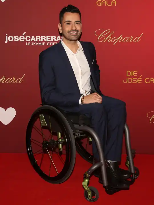 Actor Tan Caglar on the red carpet before the 28th Jose Carreras Gala on 07.12.2022 in the Media City Leipzig