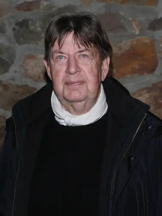 deutscher Schauspieler Jörg Gudzuhn bei einer Veranstaltung am 15.02.2023 im Moritzhof Magdeburg