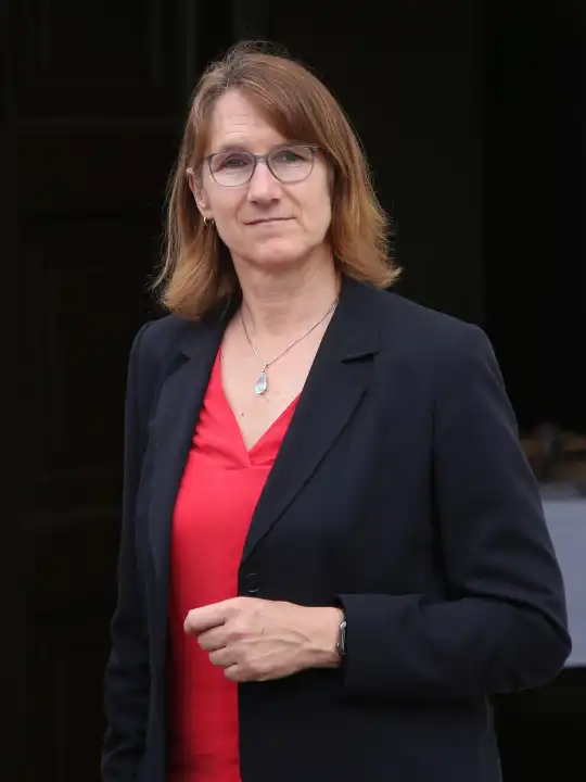 SPD Bundestagsabgeordnete Dr. Franziska Kersten bei ihrer Wahlkreissprechstunde am 30.06.2023 in Wolmirstedt