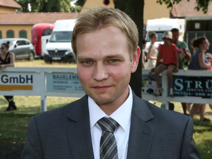 Dr. Philipp Biermann Chief of the race management German Gallop on 09.07.2023 at the racecourse Magdeburg
