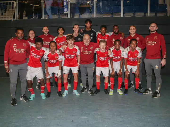 Team Arsenal London U15 beim 21. Pape Cup 2024 in der GETEC Arena Magdeburg
