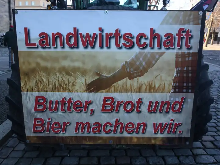Bauernprotest am 28.01.2024 auf dem Domplatz in Magdeburg