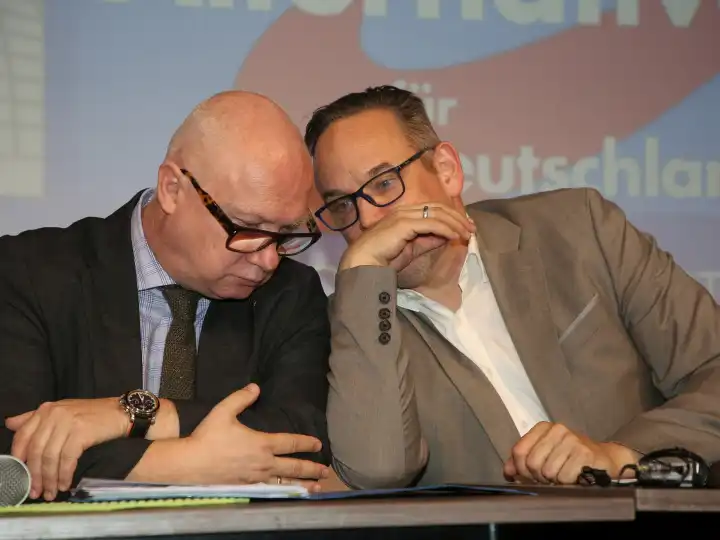 Oliver Kirchner Chairman of the AfD parliamentary group in the Saxony-Anhalt state parliament and Martin Reichardt Member of the AfD parliamentary group in the German Bundestag at the Citizens' Dialogue on 26.04.2024 in Location halber85 Magdeburg