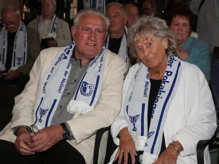 GDR soccer legend goalkeeper Ulrich Schulze (1.FC Magdeburg , 1) with his wife at the entry in the Golden Book of the city of Magdeburg for winning the European Cup 50 years ago on 08.05.2024