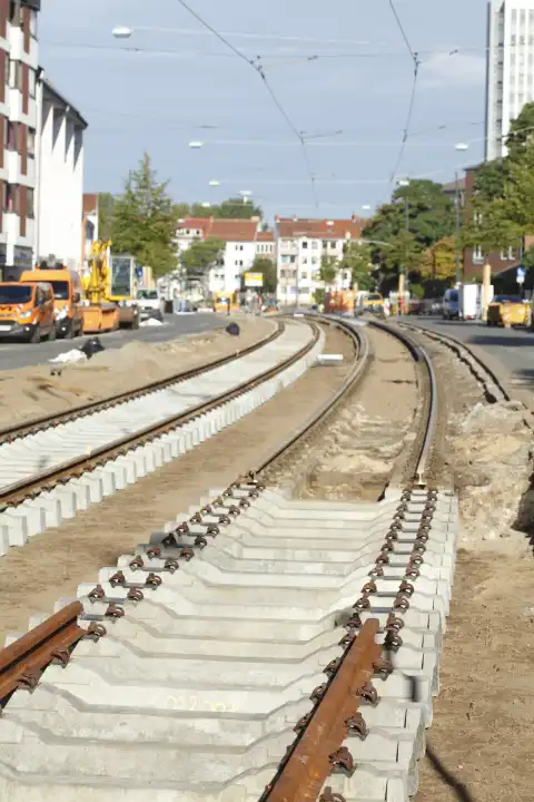 neu verlegte Straßenbahnschienen, Deutschland, Europa