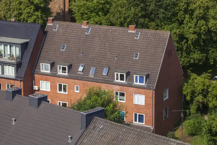 Moderne Wohngebäude mit Dächern aus der Volgelschau, Bremen, Deutschland, Europa