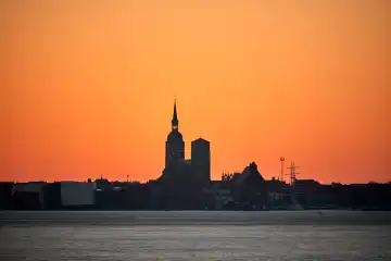 Hanse city Stralsund silhouette in the evening