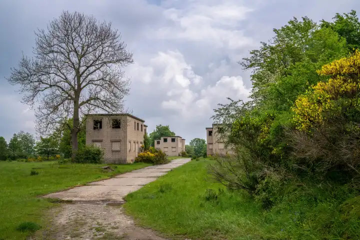 Vogelsang, Deutschland - 19. Mai 2024: Panoramabild des verlorenen Dorfes Wollseifen in der Nähe des historischen Ortes Vogelsang am 19. Mai 2024 in Nordrhein-Westfalen, Deutschland