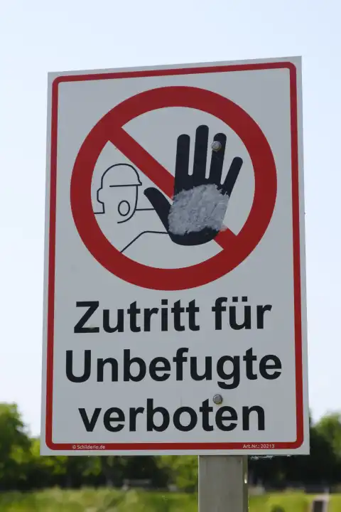 Schild, Zutritt für Unbefugte verboten, Nordrhein-Westfalen, Deutschland, Europa