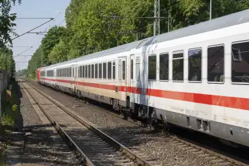 Intercity, IC, Deutsche Bahn, Methler stop, Kamen, North Rhine-Westphalia, Germany, Europe