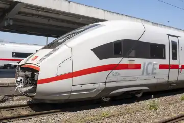 Multiple unit with open coupling head, Intercity-Express, ICE, Deutsche Bahn, North Rhine-Westphalia, Germany