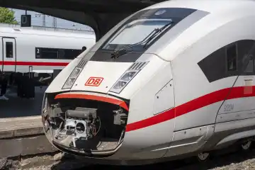 Multiple unit with open coupling head, Intercity-Express, ICE, Deutsche Bahn, North Rhine-Westphalia, Germany, Europe