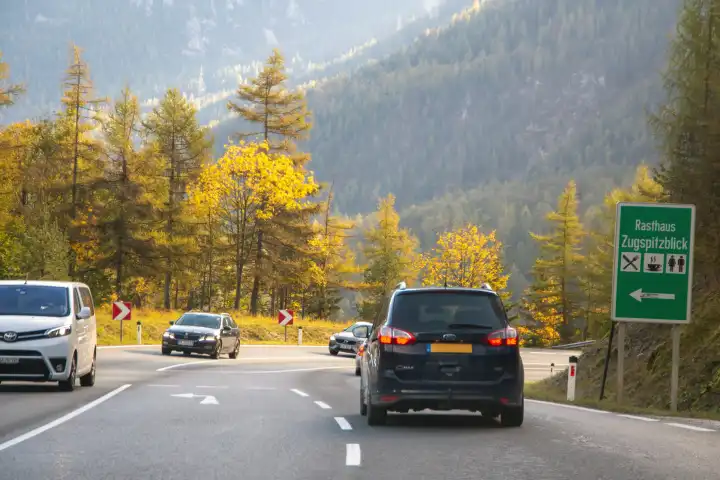 Reiseverkehr am Fernpass in Tirol, Österreich