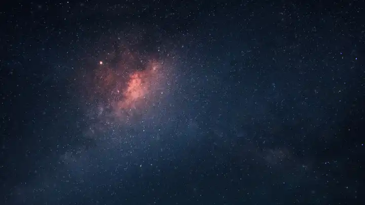 Schöne Sternenhimmel Tapete. Deep Space mit vielen Sternen und Galaxien