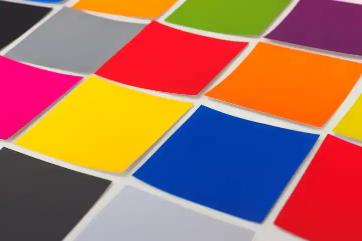 Die Farbfelder für gedrucktes Papier. Farbkombinationsverfahren mit Proben.