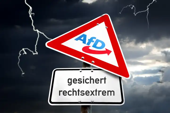 Schild, AfD Alternative für Deutschland mit Schriftzug, gesichert rechtsextrem. FOTOMONTAGE