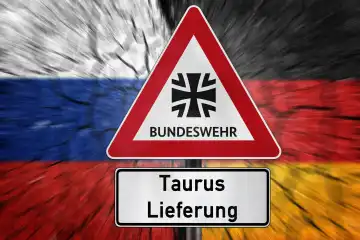 Abhörskandal Russland Deutschland über Taurus Marschflugkörper, Länderflaggen mit einem Schild mit Logo der Deutschen Bundeswehr und Aufschrift: Taurus-Lieferung. FOTOMONTAGE