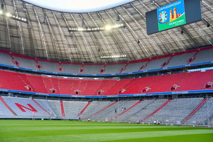 Fußballstadion des FC Bayern München, die Allianz Arena. Ohne Menschen. Eröffnungsspiel der Fußball Europameisterschaft 2024 findet hier statt
