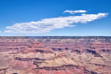 Blick auf die Landschaft und Felsen des Grand Canyon Nationalpark im Bundesstaat Arizona, USA 