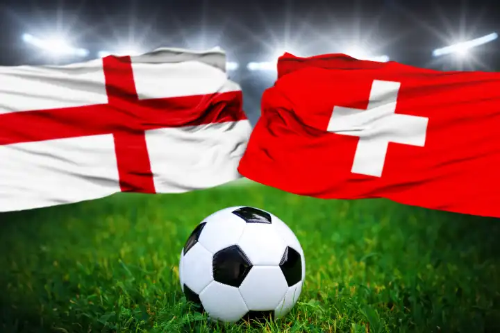 Fußball Europameisterschaft Länderspiel im Viertelfinale England Schweiz. Ein Fußball auf dem Spielfeld vor der englischer und schweizer Flagge. FOTOMONTAGE