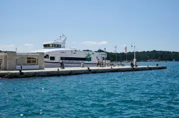 Porec, Istrien, Kroatien - 22. Mai 2024: Fähre der Adriatic Lines nach Venedig im Hafen von Porec, Istrien