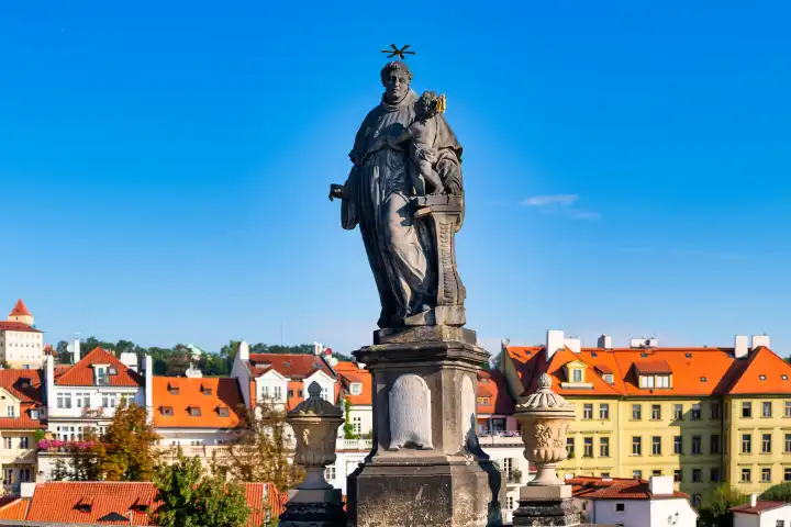  Statue des Heiligen Antonius von Padua, von Jan Oldřich Mayer Auf der Karlsbrücke in Prag