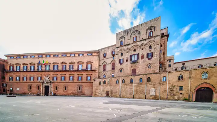 Palast der Normannen oder Königspalast in Palermo auf Sizilien Italien