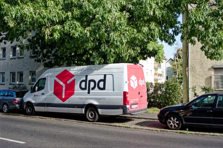 Transporter of the parcel service DPD stands on the street