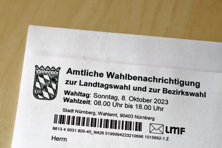 Landtagswahl in Bayern, Symbolbild: Wahlbenachrichtigungskarte in Nürnberg