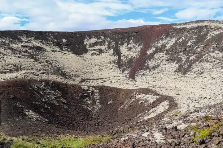 Unwirkliche Vulkanlandschaft in Island am Vulkan Grabok