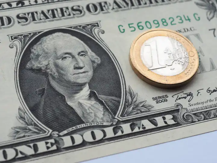 Dollar Euro Parität eins zu eins Wechselkurs