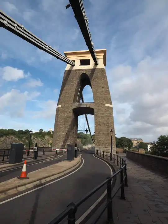 Clifton-Hängebrücke über die Avon-Schlucht und den Fluss Avon, entworfen von Brunel und fertiggestellt 1864 in Bristol, Vereinigtes Königreich